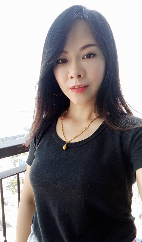 Khun Som - Hot Stone Massage Bangkok Thailand